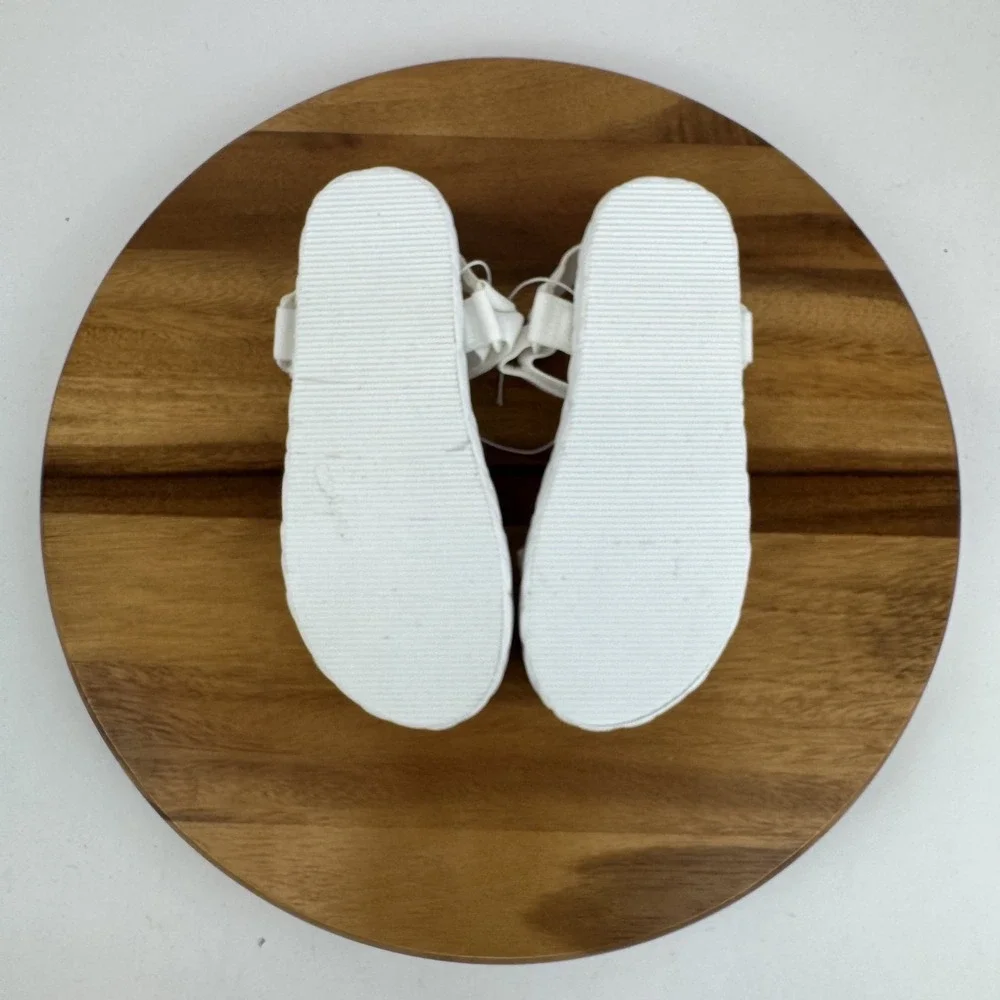 New NWOB Big Kids Dolce Vita Zaidey Strappy Platform White‎ Sandals Size 5 Y